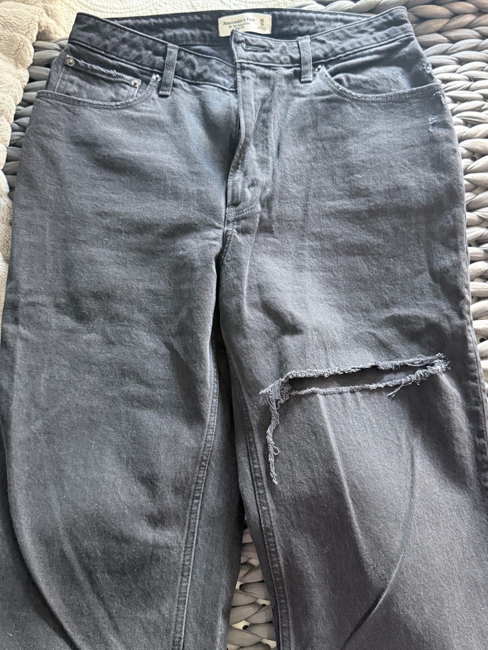 Abercrombie & Fitch High-Rise Curve Love high rise relaxed size 10
